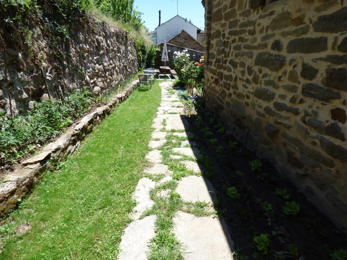 La Posada De Pedrazales 외부 사진